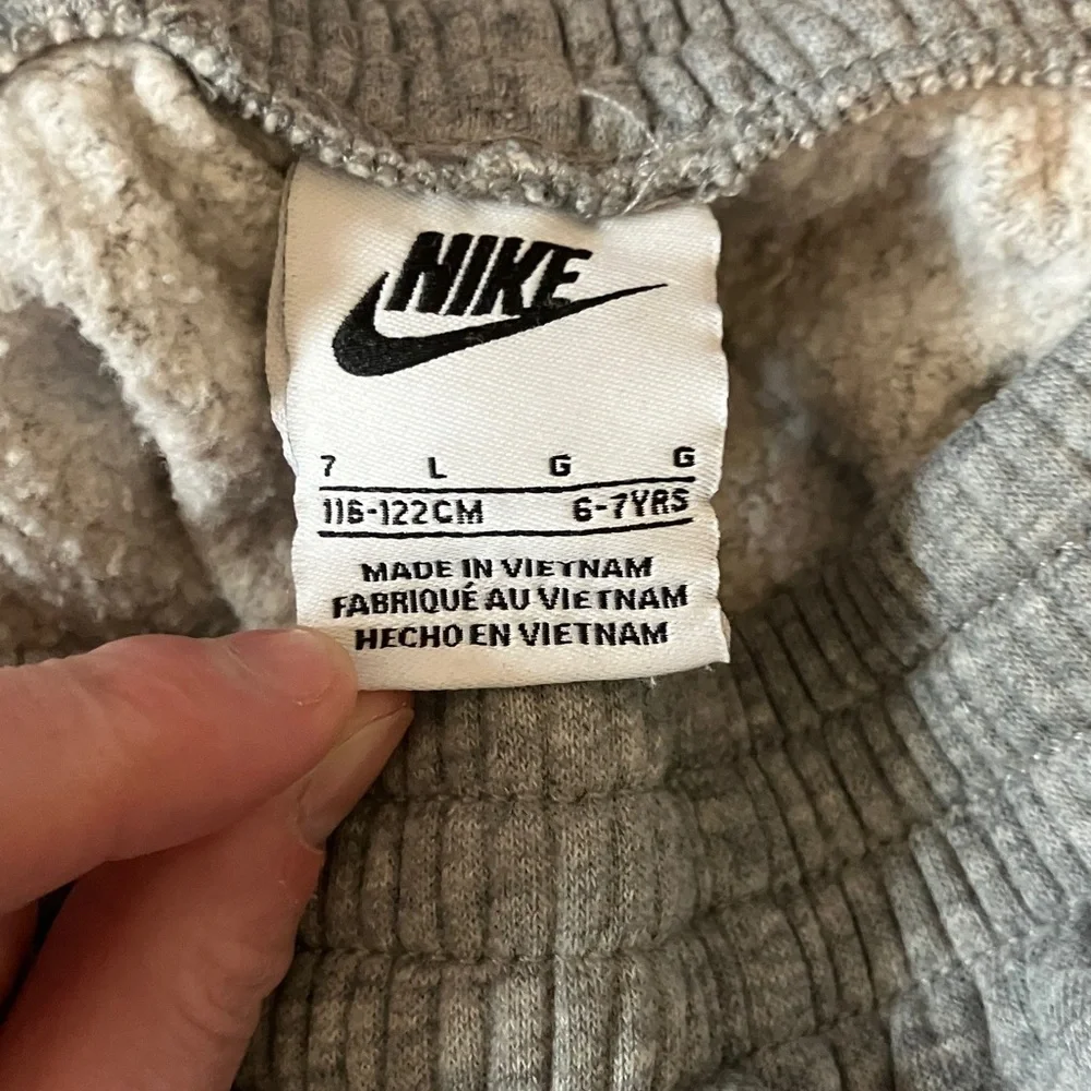 Nike Kids Gray Sweatpants - Picture 6 of 12